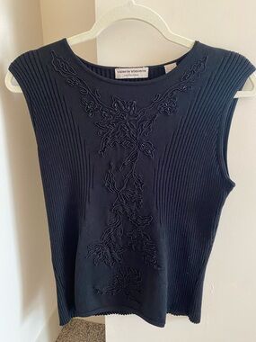 Valerie Stevens Black Sleeveless Floral Appliqué Top